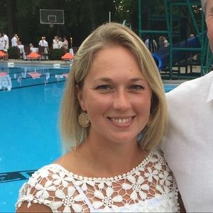 Meet your Posher, Joelle